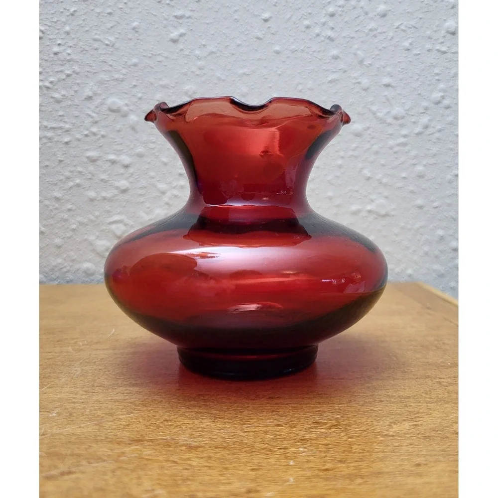 Vintage Anchor Hocking Small Vase Dish Royal Ruby Red Cranberry  Ruffled‎ Edges